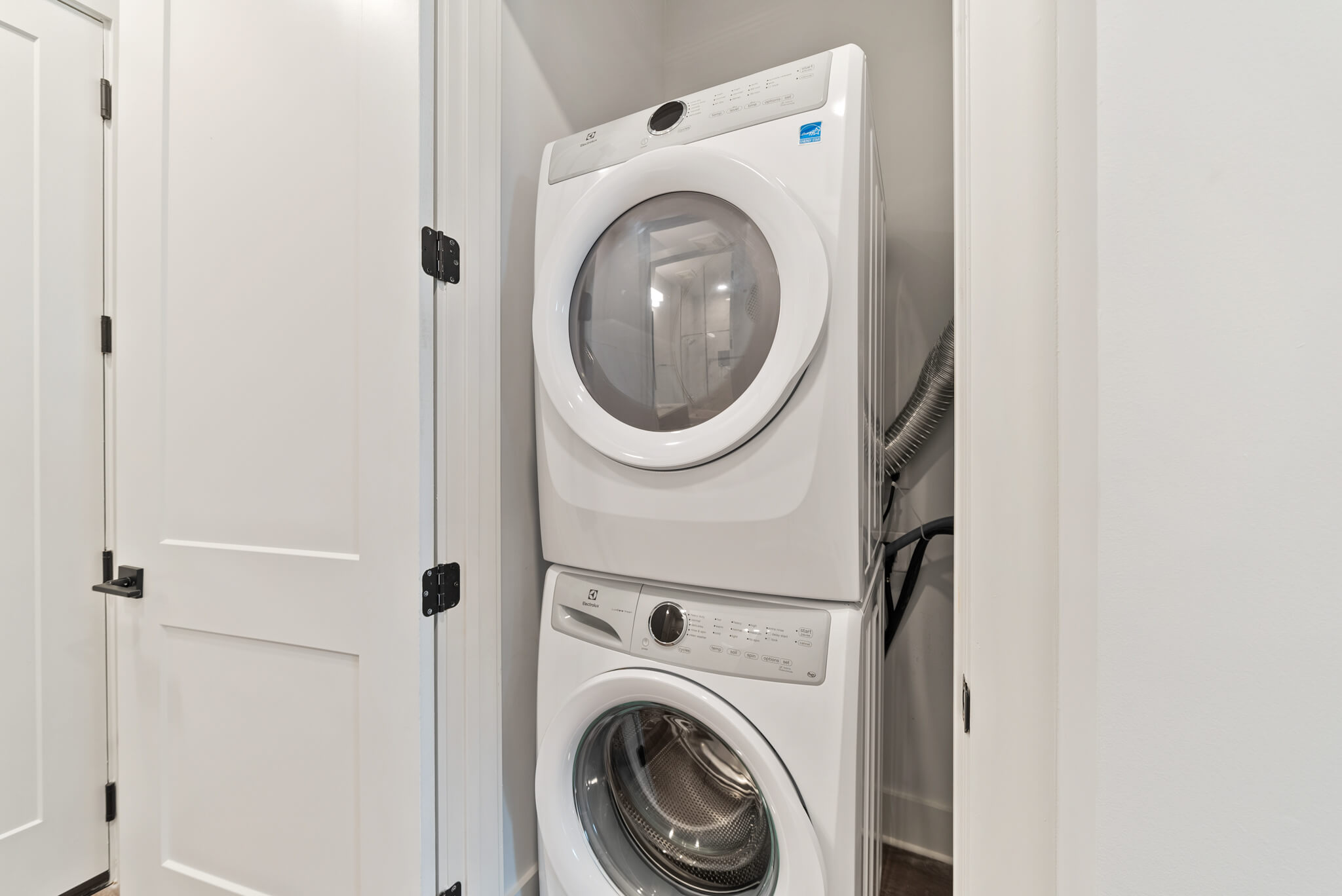 Full-size Washer and Dryer